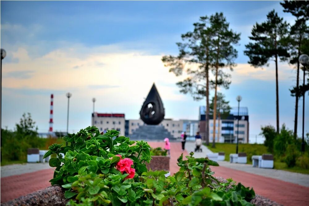 Когалым центр города. Когалым Тюменская область. Когалым площадь. Площадь города Когалым.