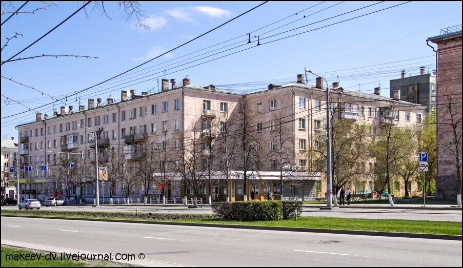 Пр ленина 79 волгоград. Пр. Работница воронеж улица ленина 73. Проспект ленина 73 волгоград. Проспект ленина 79 волгоград аптека 34 плюс.