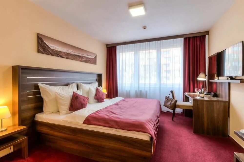 Гостиница на 2 взрослых. Гостиница на 2 взрослых. Гостиница на 2 взрослых. Отель с 1 звездой в москве. Гостиница на 2 взрослых.