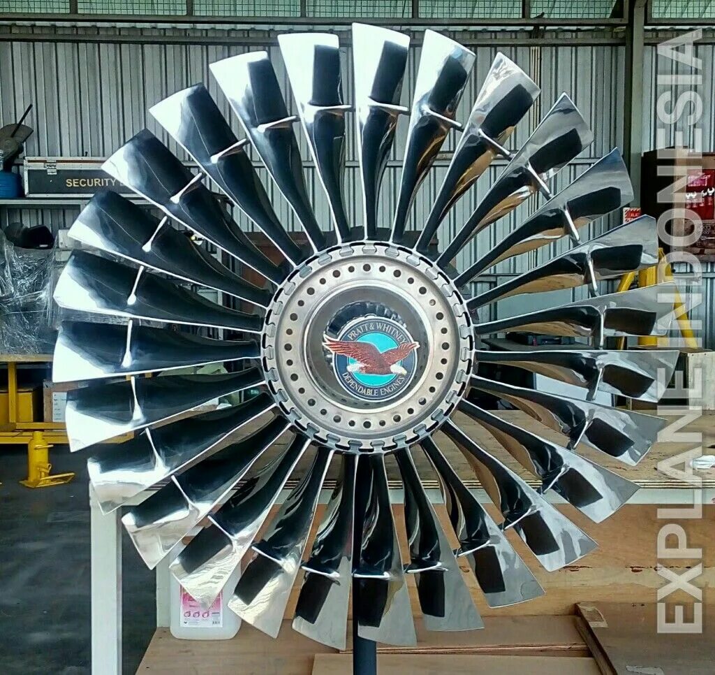Engine fan. Pratt &amp; whitney jt8d. turbofan engine jt8. p&amp;w jt8d-15a. jt9d turbine blades.