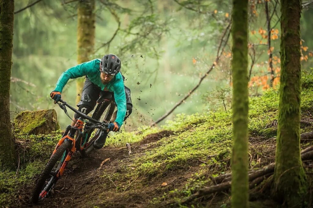 Capita scott stevens pro. Scott велосипеды обои. Экс-разведчик сша риттер. Scott sports. Scott usa.