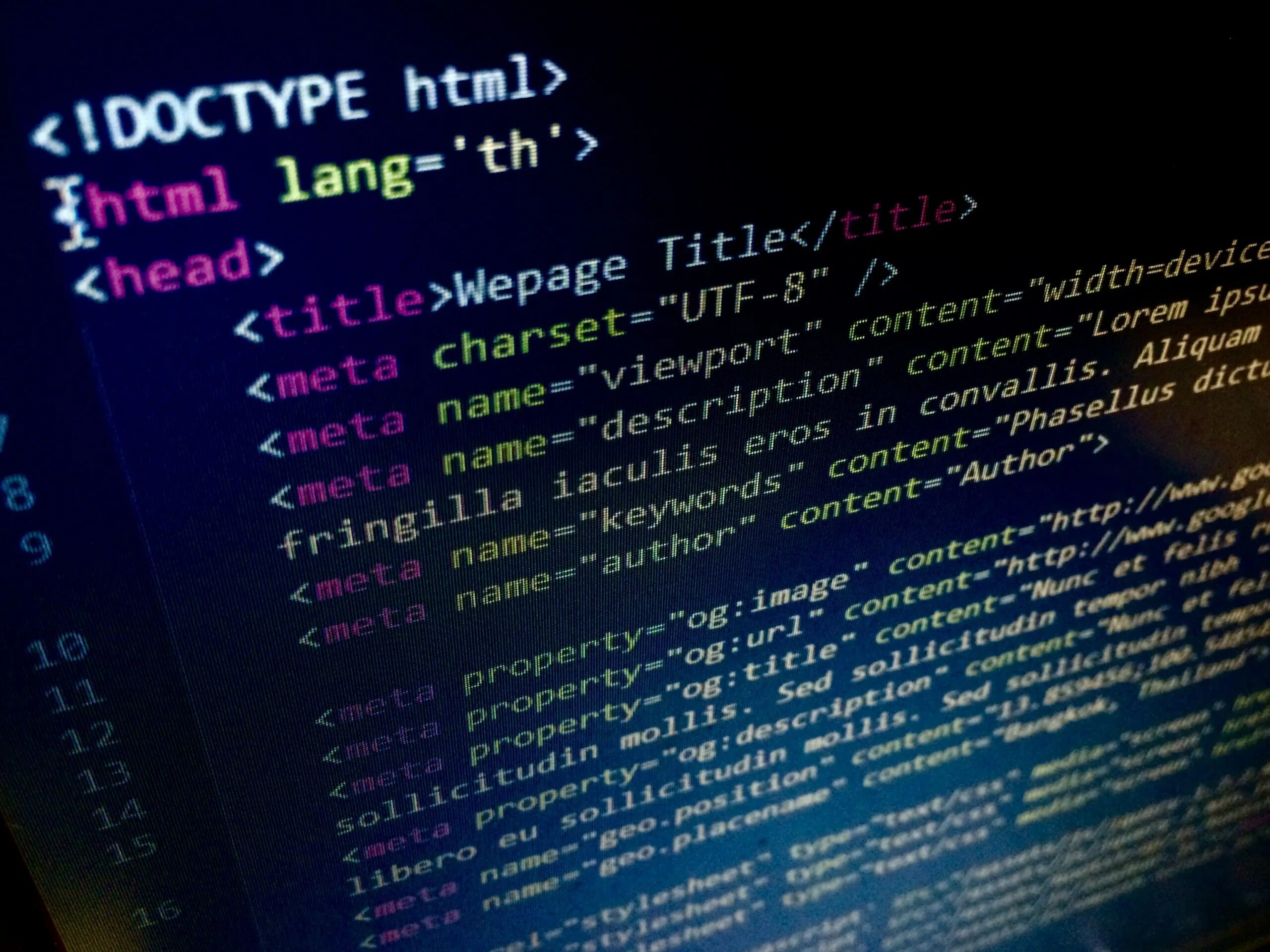 Html программирование. Программирование сайта html. Html код сайта. Программный код html. Коды языков html