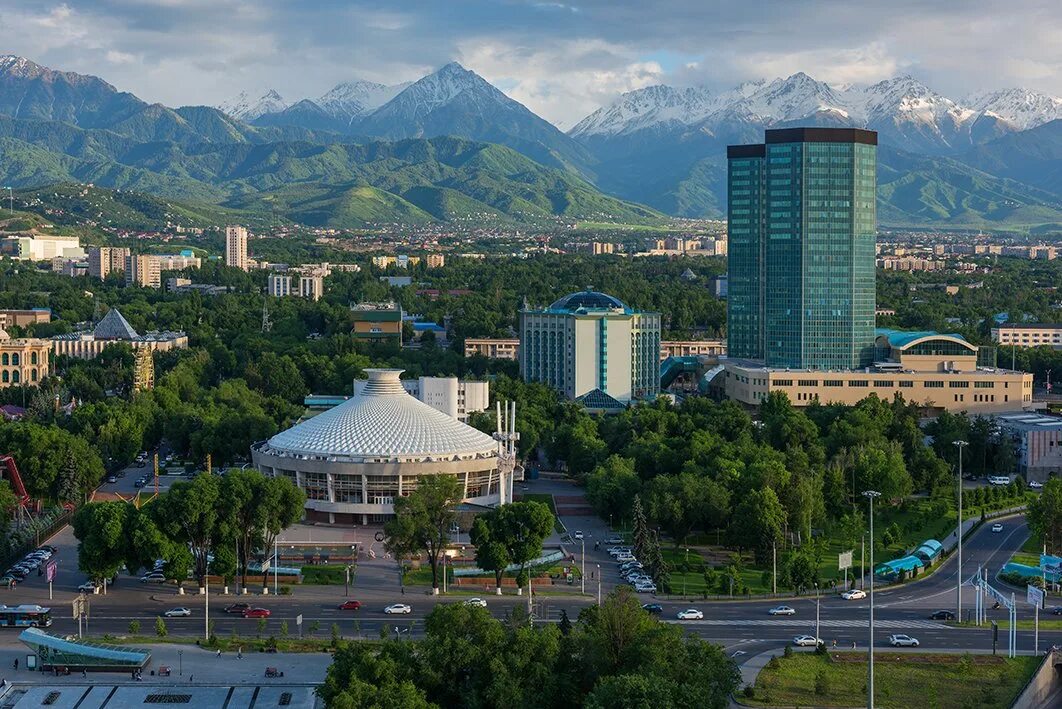 Алматы 0. Алма-ата казахстан горы. Алма__атагорд казахстана. Алма ата центр города. Алма-ата казахстан достопримечательности.