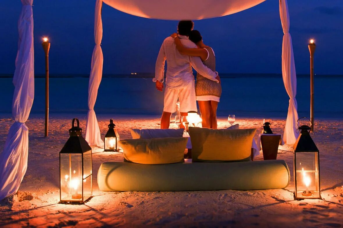 Ужин вдвоем. Романтичное место. Красивые романтические места. Романтический ужин. Романтический ужин на берегу моря.