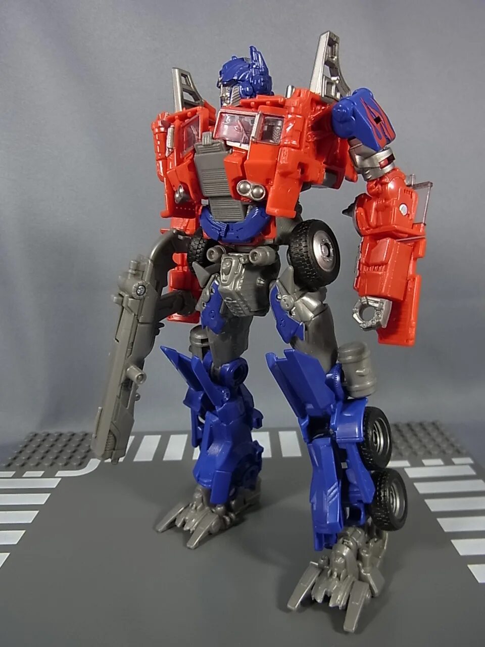 трансформер оптимус лепка. робот оптимус прайм из пластилина. оптимус прайм из пластилина. оптимус прайм пластилин. робот оптимус прайм из пластилина.