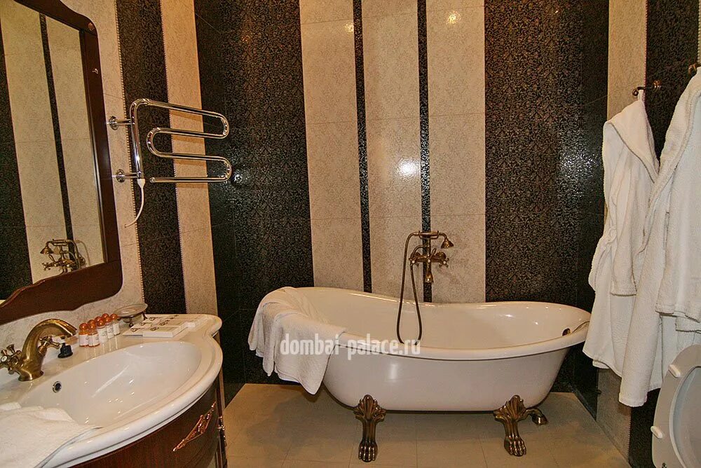 , 5, курортный посёлок домбай. Домбай палас отель домбай. Пихтовый мыс домбай. Гостиница таурух в домбае. Домбай пэлас.