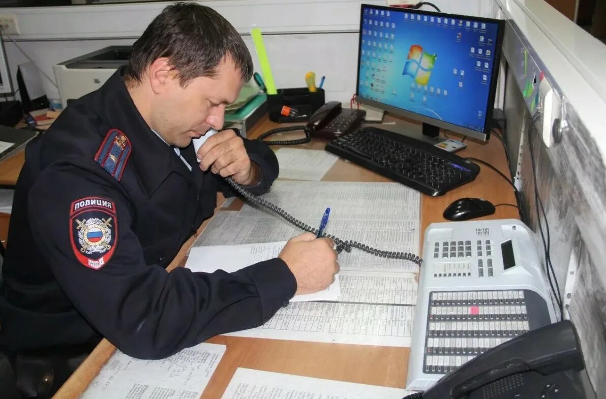 Оперативные дежурные органов внутренних дел. Оперативный дежурный. оперативный дежурный овд. оперативный дежурный мвд. дежурные части полиции.