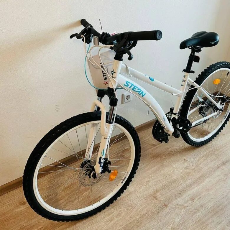 Велосипед штерн вега 2. Горный велосипед штерн 26 белый. Велосипед стерн вега женский. Vega 2. Vega 2.