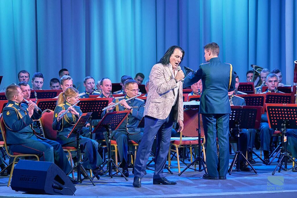 Музыкальный концерт. Фотографии народных инструментов. Новый год со звёздами. Представили концертную программу. Представили концертную программу.