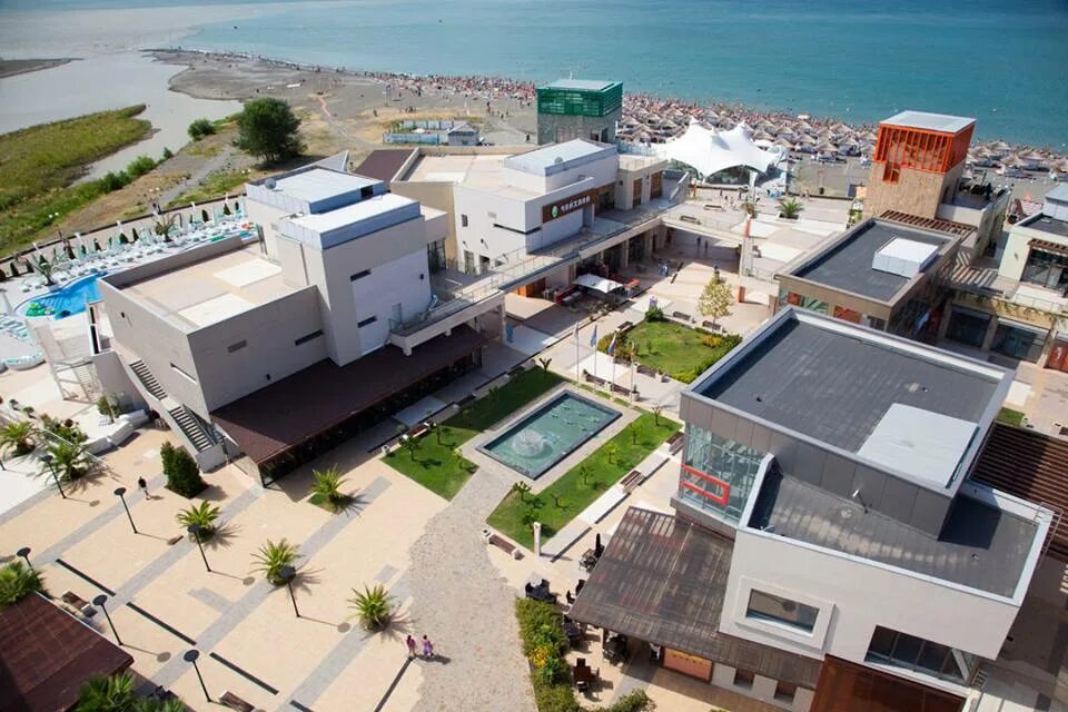 мандарин сочи адлер развлекательный центр. трц мандарин в адлере. мандарин адлер торговый центр. смотровая площадка мандарин адлер. мандарин молл адлер.