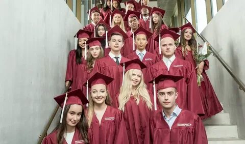 Идти в колледж или в 10 класс