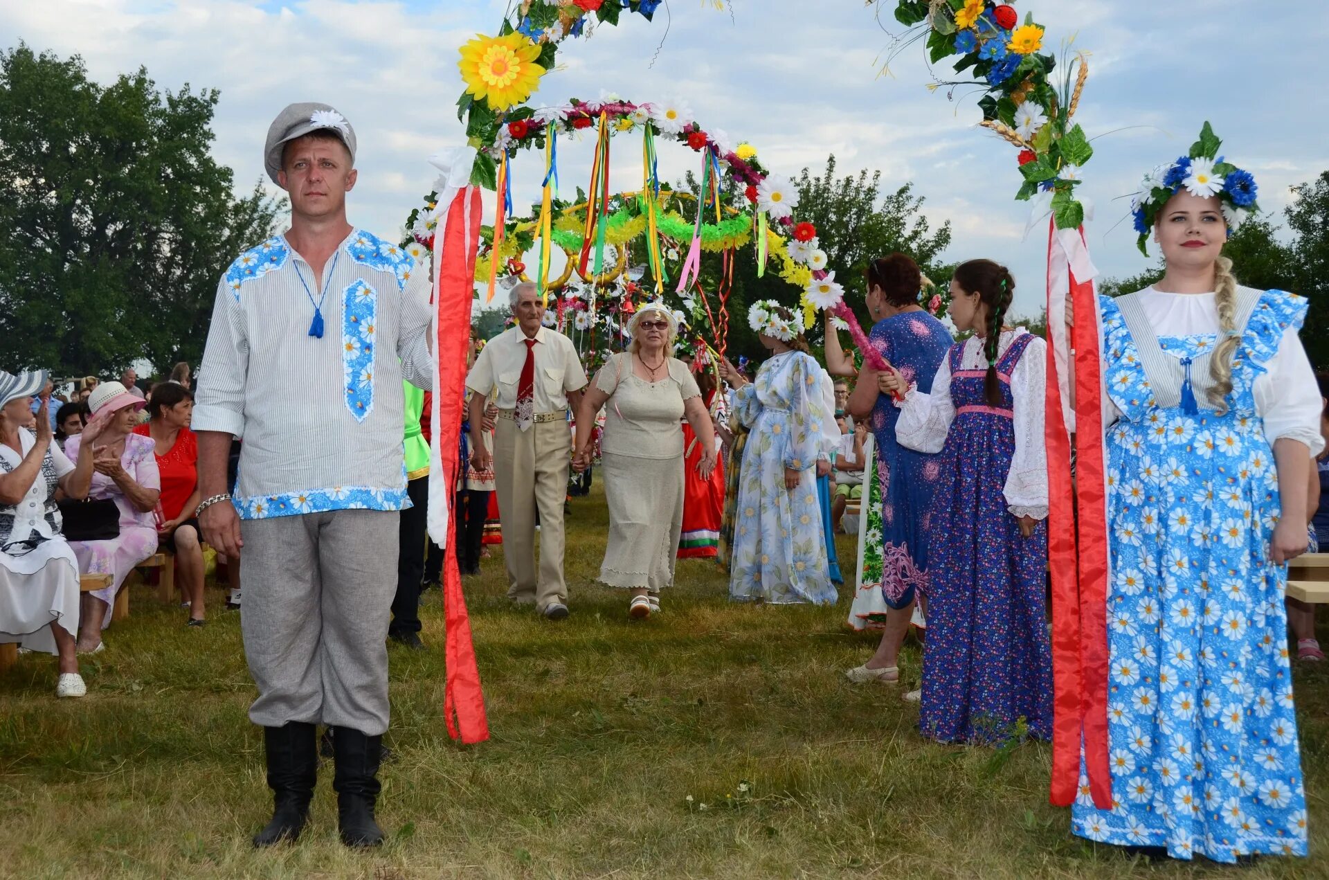 Конкурс семья года. Всероссийский конкурс семья года. Всероссийский конкурс «семья года» кавказский район. Проведение регионального этапа Всероссийского конкурса семья года. Городской конкурс семья года