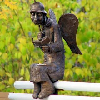 Ангел на лавочке санкт петербург