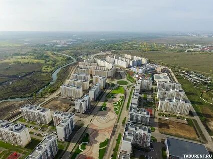 Стоят квартиры в южном городе
