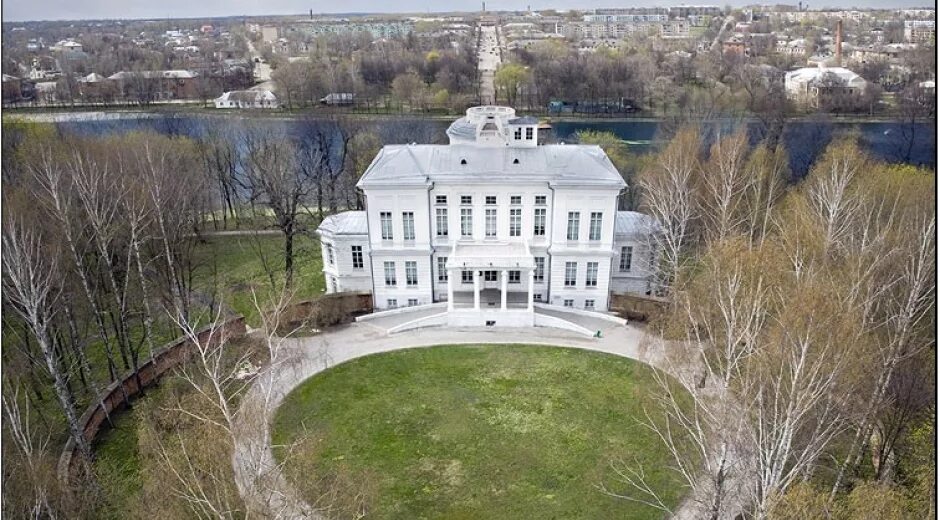 Богородицкий дворец музей. Богородицкий дворец Тульская область. Усадьба в Богородицке Тульской области. Тула Богородицкий дворец-музей.