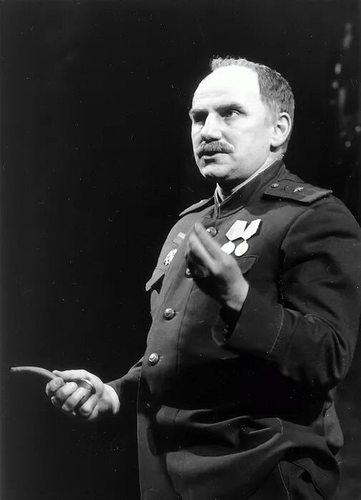 Пир победителей солженицын. Пир победителей солженицын. Солженицын в библиотеке. Пьеса пир победителей солженицын. Иосиф сумбаташвили.