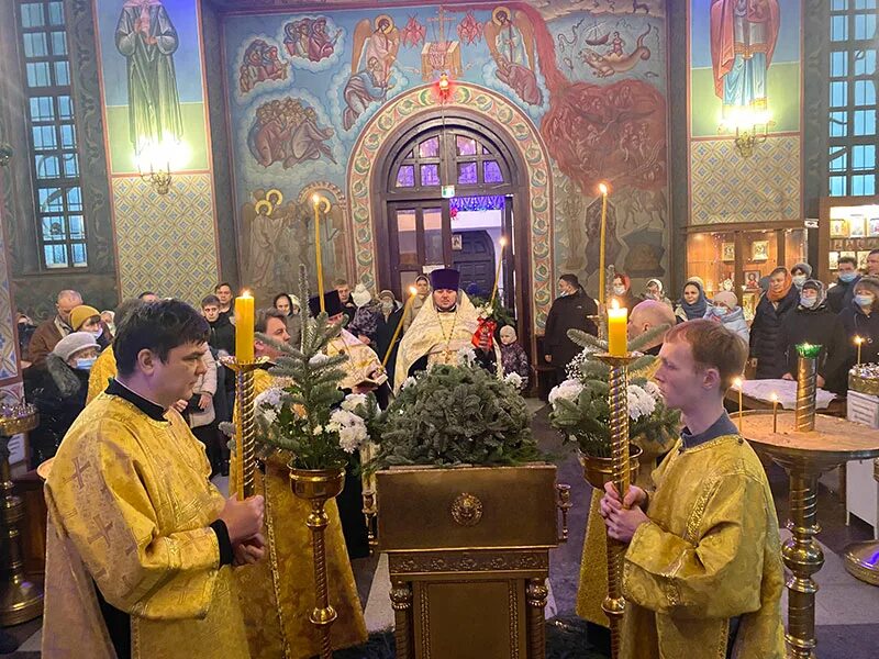 Всенощное бдение на Рождество Христово. Сколько длится всенощная