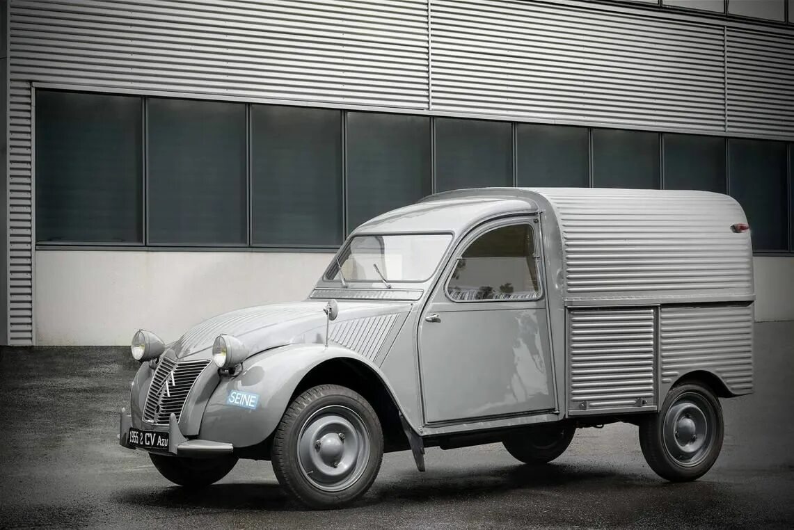 Citroen 2cv 1948. Citroen 2cv 1949. Первые ситроены. Ситроен 2cv. Ситроен с2 старый.