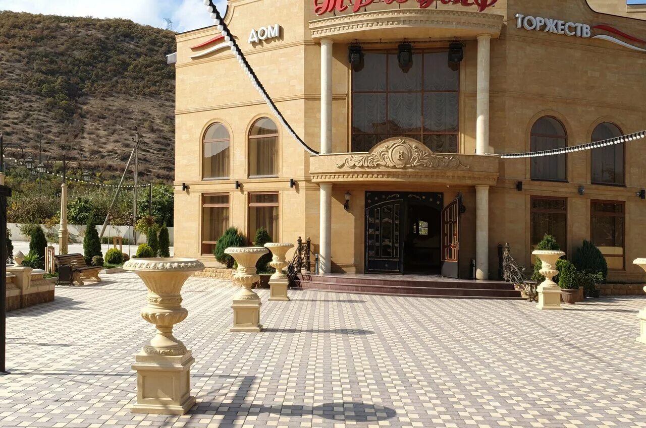 триумф зал дербент. эрмитаж дербент. моряна дербент банкетный зал. залы дербента. банкетный зал триумф дербент.