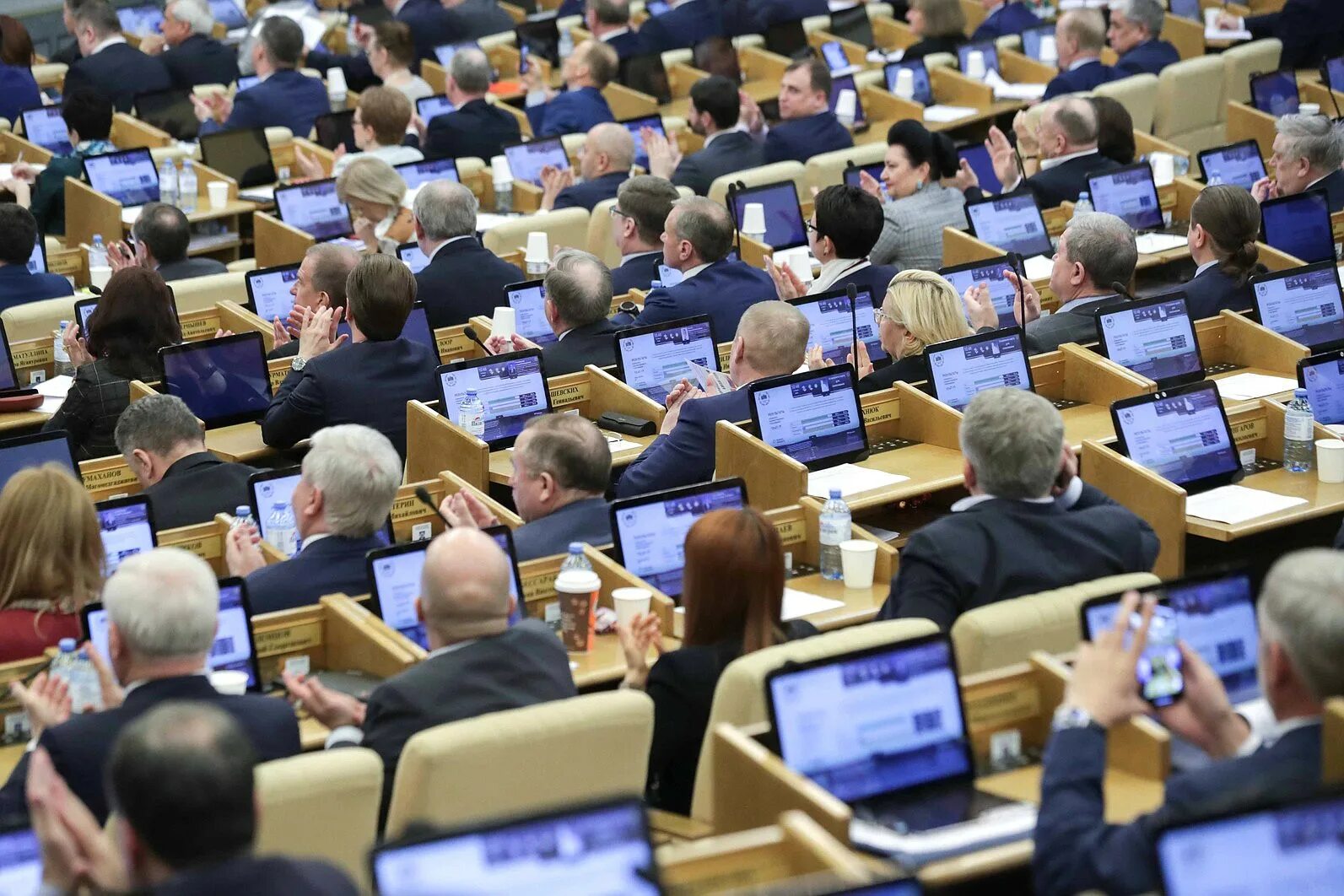 Госдума приняла закон об увеличении