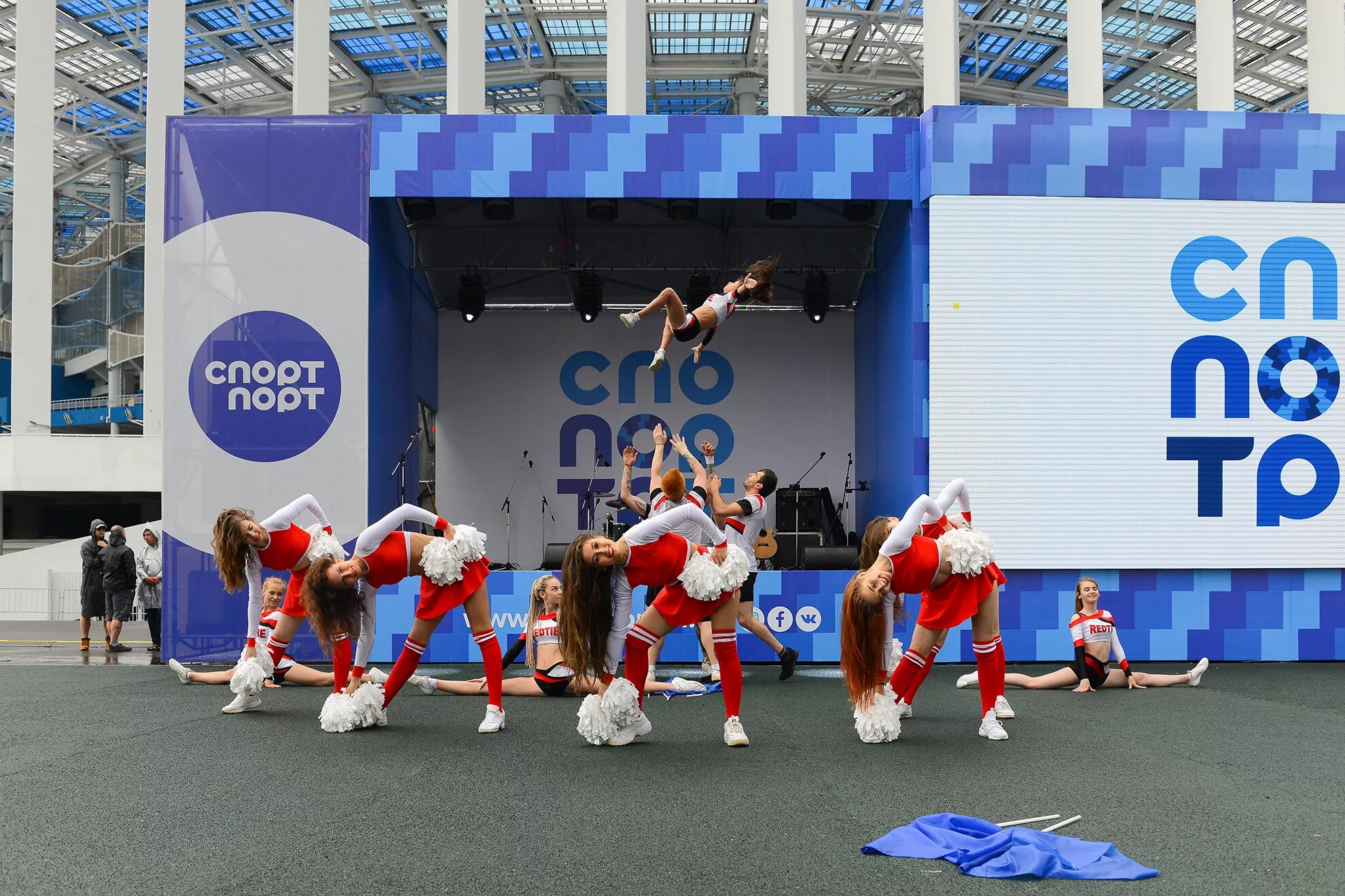 Нижний новгород спорт площадки. Спортивные города нижний новгород. Имидж спорт нижний новгород. Футбольный стадион нижний новгород. Спорт порт нижний новгород.