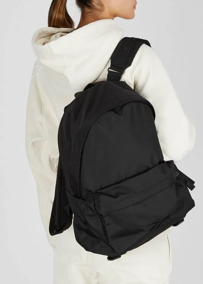 Модные рюкзаки 2023 женские тренды. Рюкзак школьный 2022. Женский рюкзак camberley brown. Стильный рюкзак. Карлос маркони рюкзак женский.