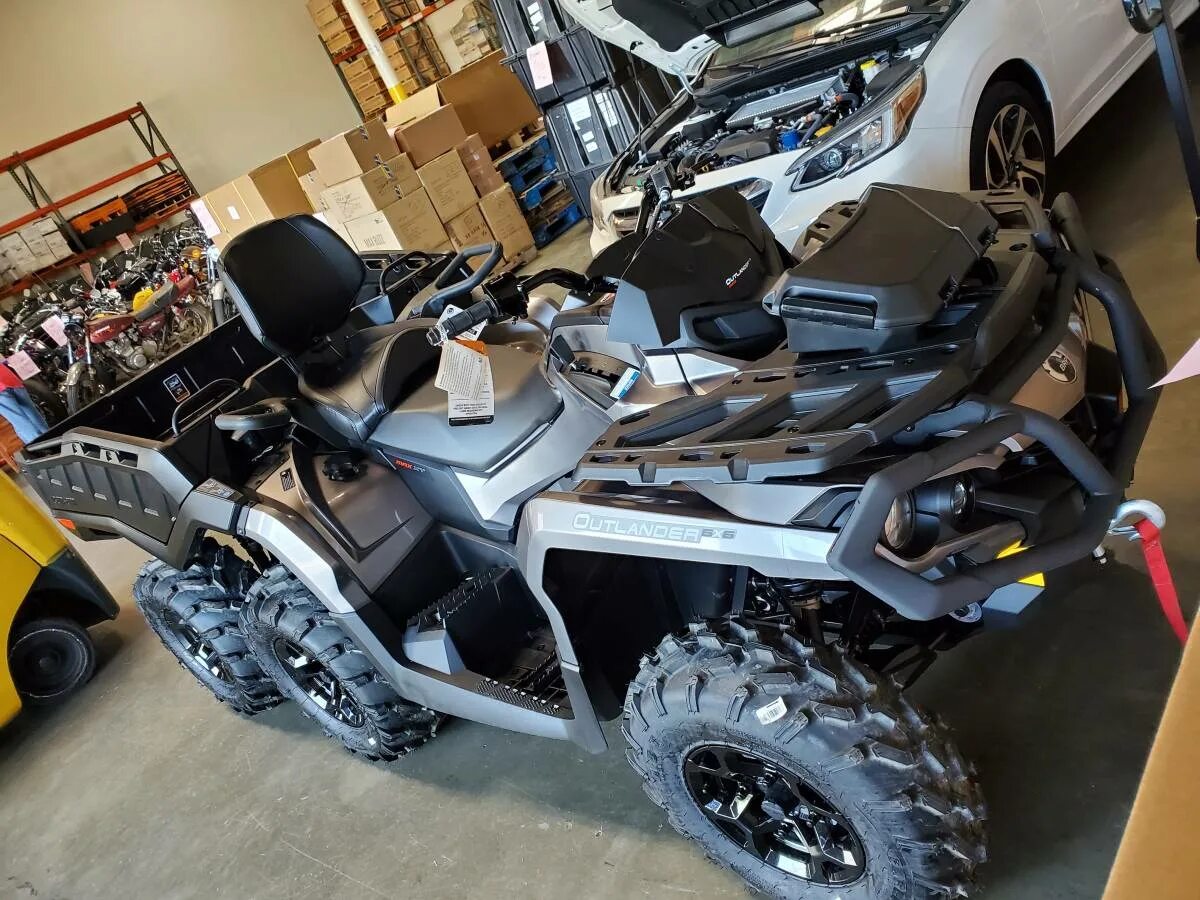 Квадроцикл brp xt. Can-am outlander 6x6 1000 xt. квадроцикл brp outlander 6x6. brp can-am outlander 6x6 1000 xt. brp can-am outlander 6x6 1000.