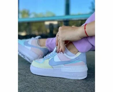 Модные кроссовки nike
