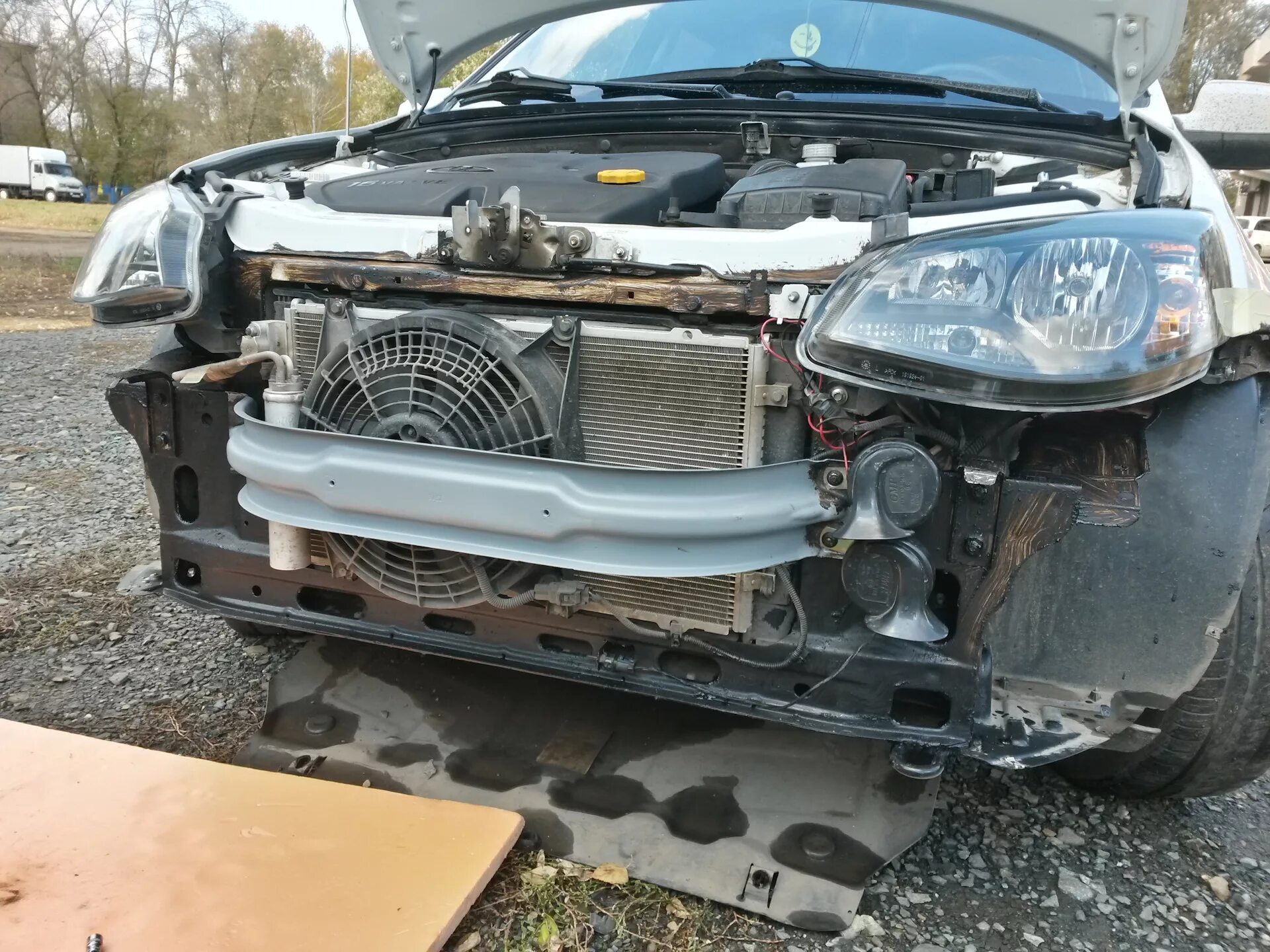 Установка усилителя переднего бампера - Lada Калина 2 Спорт, 1,6 л, 2016 года за