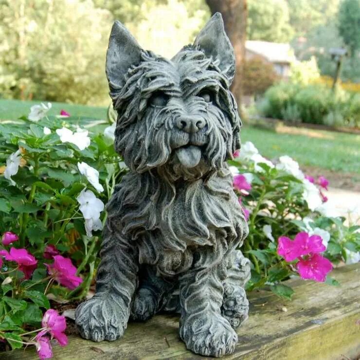 Садик для собак. Статуя Йоркширский терьер. Садовая скульптура. Скульптуры для сада собака. Садовая фигура собака.