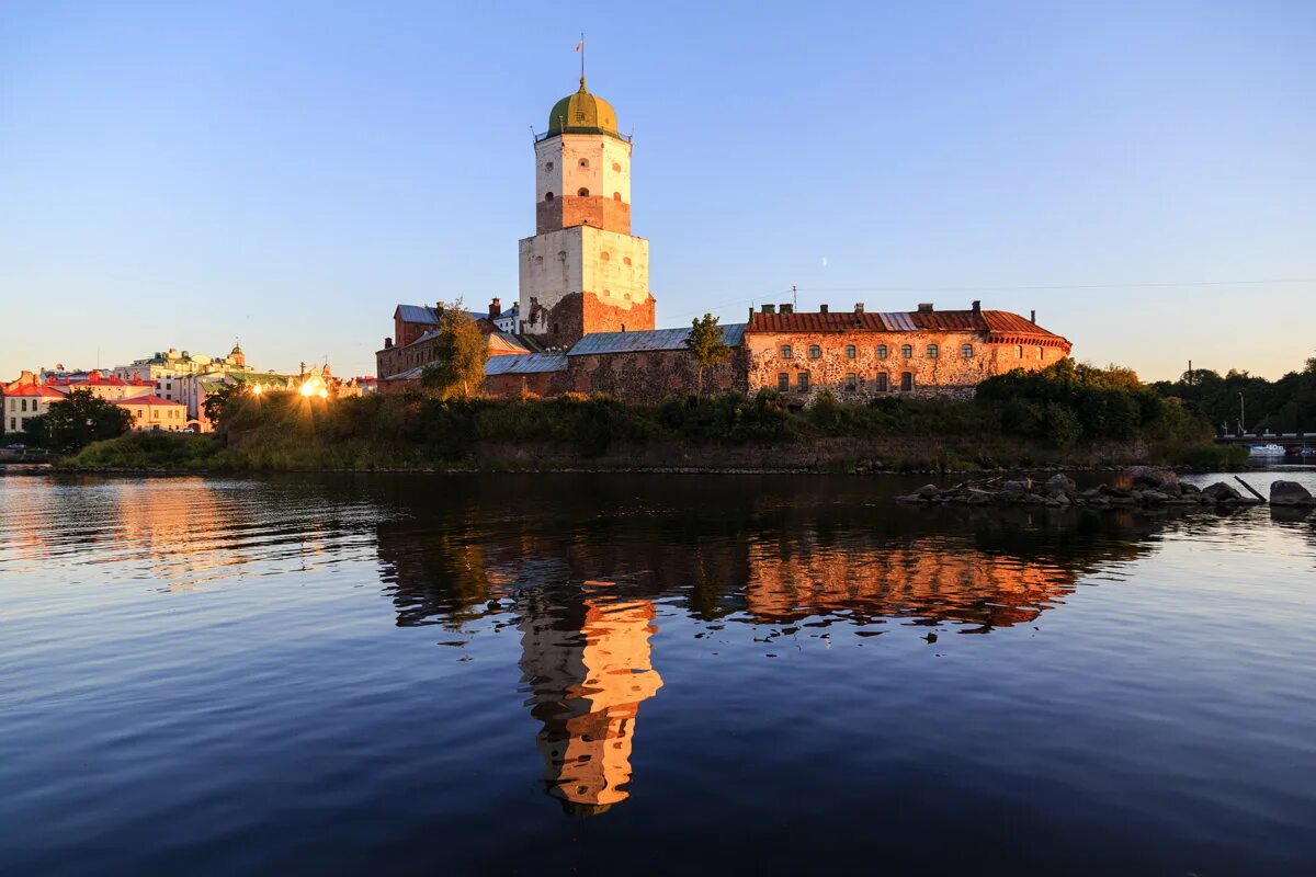 Vyborg. Выборгский замок Выборг. Выборг крепость достопримечательности. Выборгский замок достопримечательности Выборга. Выборг город замок.