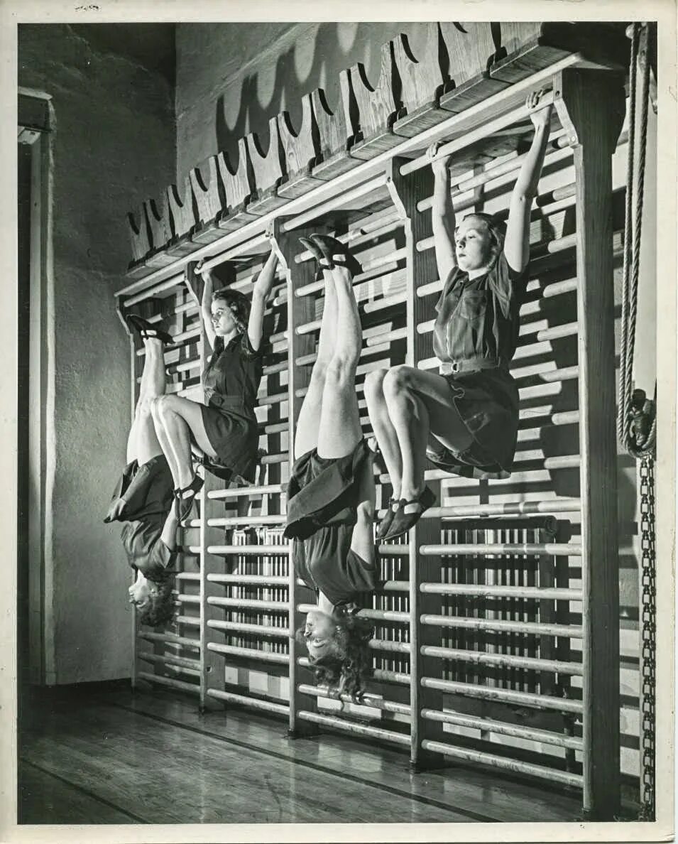 History gym. History gym. History gym. Заброшенный гимнастический зал. Сокольская система гимнастики.