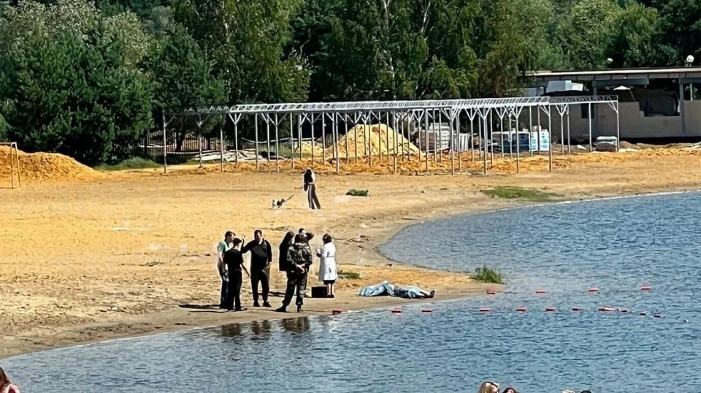 Варваровское водохранилище пляж. Спутник утонул. Спутник пенза вечер. Водолаз. Спутник пенза утопленник.