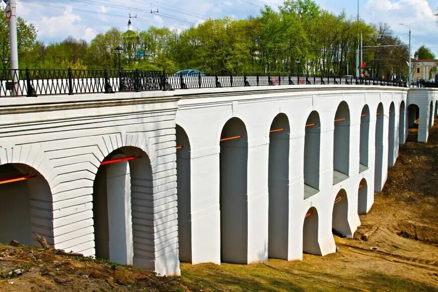 Магазин виадук. Каменный мост калуга. каменный мост через березуевский овраг. калуга виадук каменный мост. каменный мост калуга достопримечательности калуги.
