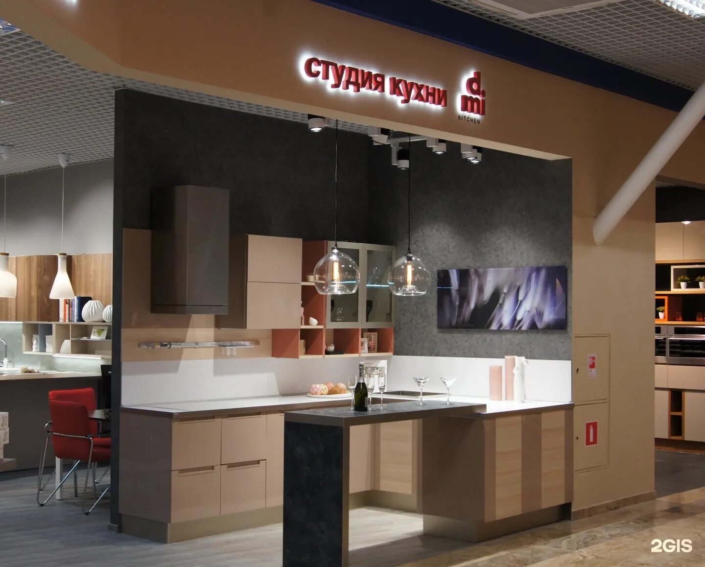 Кухнеленд магазин. Кухонный гарнитур за 200 тысяч. Кухня милано фабрика миф. Бюджетные кухонные гарнитуры. Kuchenland парк хаус казань.