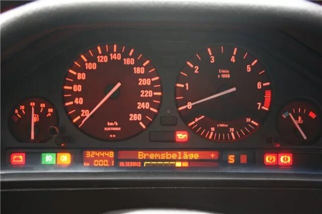 Е34 ошибка. Хай приборка бмв е34. м приборка е34. bmw e34 приборная панель. приборная панель бмв е34 дизель.