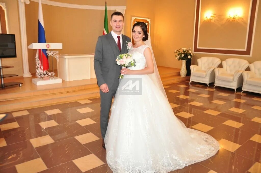 Загс маяк нефтекамск. Зал загса нефтекамск. Время работы загса. Зал загса нефтекамск. Режим работы кировского загса.