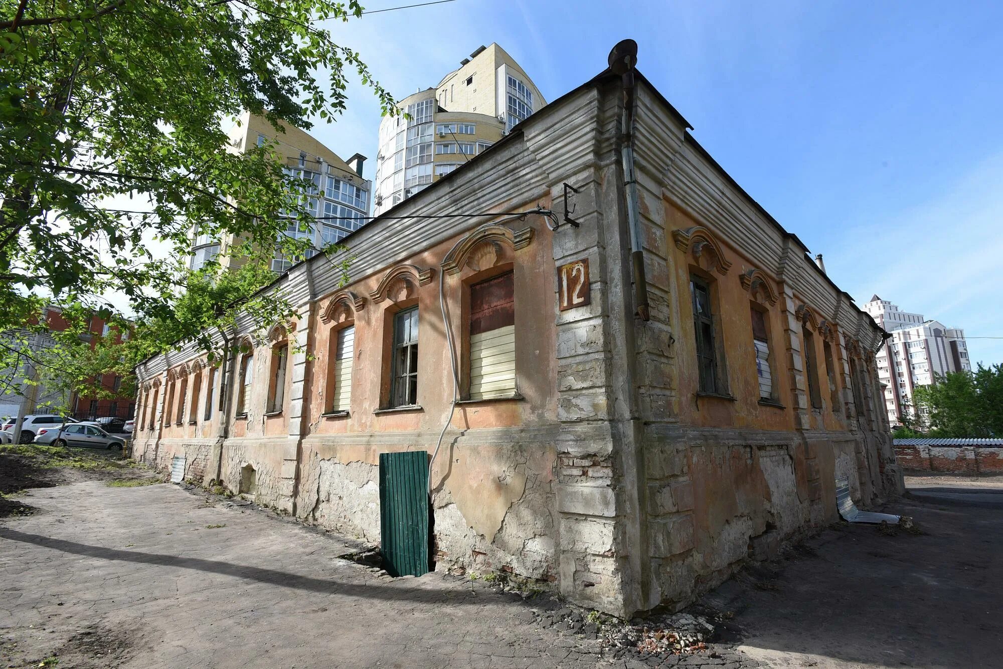 Voronezh dom. Дом купца Гарденина Воронеж. Дом Потапа Гарденина Воронеж. Купец Гарденин Воронеж. Дом Гарденина фабричный переулок.