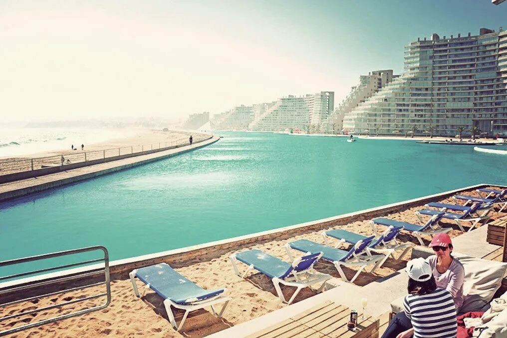 Самый большой бассейн. San Alfonso del Mar бассейн. Альфонсо дель мар бассейн. Бассейн в Чили 1 км. Песчаное дель мар бассейн.