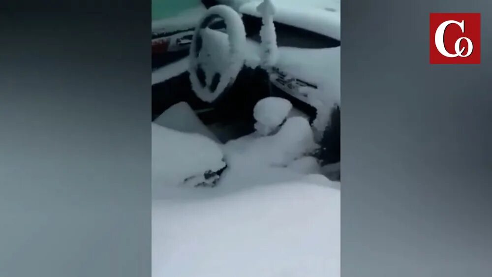 Снег на сахалине. Снегопад на сахалине сейчас. Сахалин засыпало. Сахалин завалило снегом. Камчатка зимой.