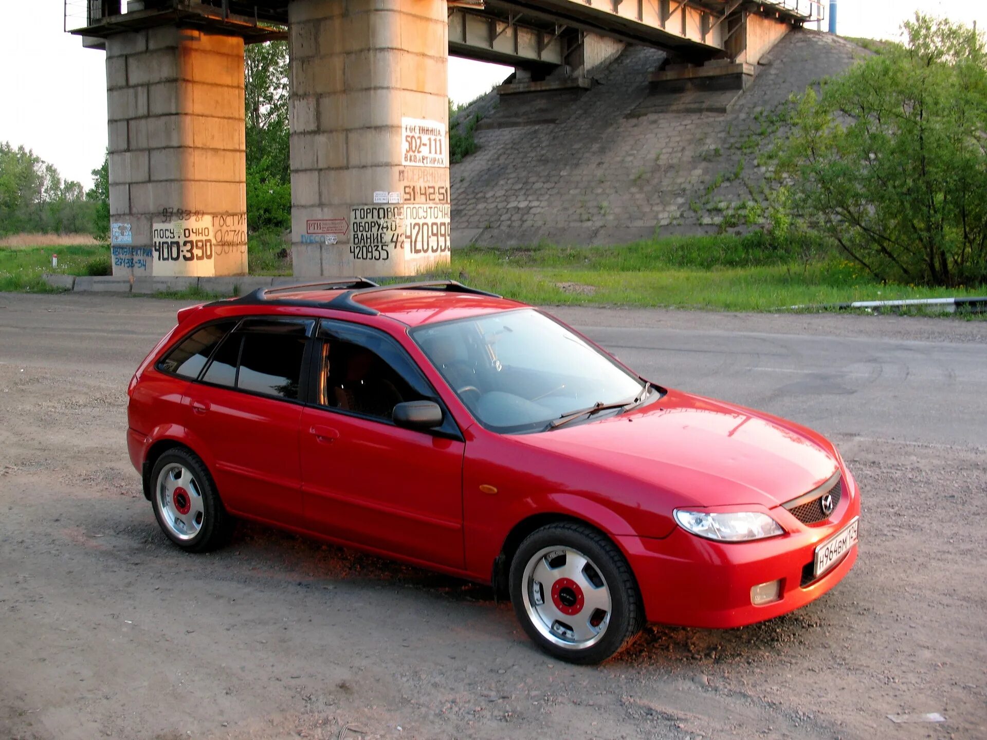 Mazda familia. Mazda familia s-Wagon 2001 багажник. Мазда фамилия, протеже, 323 универсал. Мазда Фэмили 323 кузов.