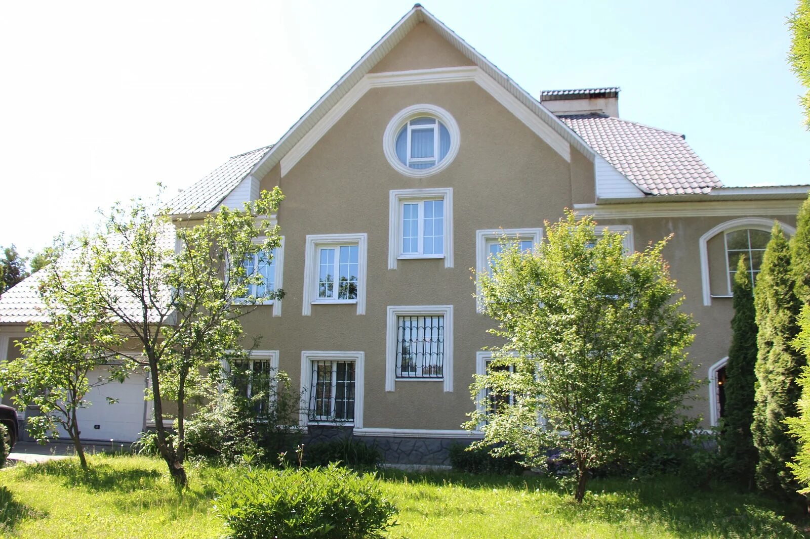 Частный пансион. Балашиха ул малашка 2/6. Школа пансионат москва. Школа пансион в англии. Школа в англии queen.