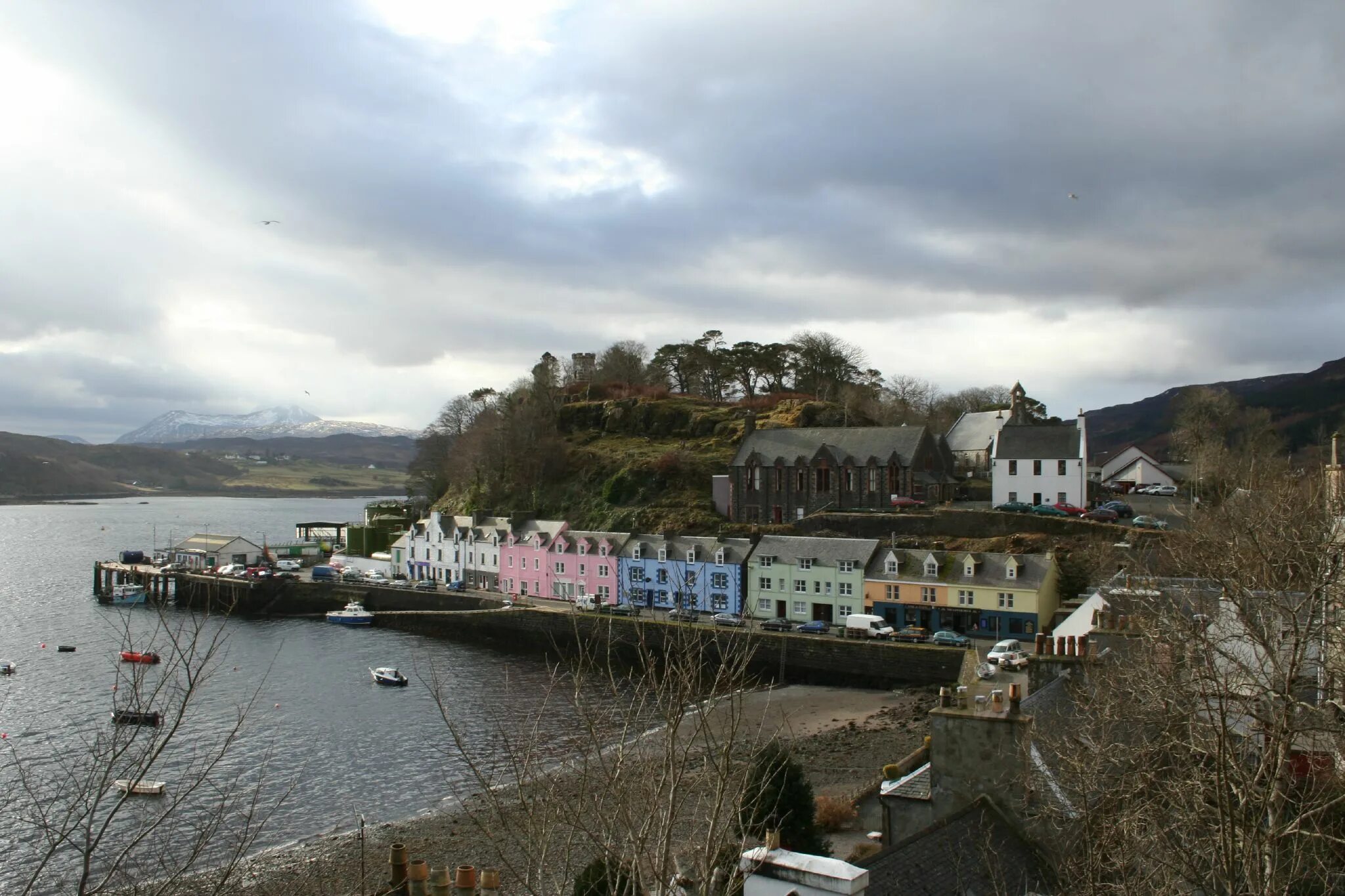 Льюис энд гаррис. Портри остров скай. портри. portree scotland. остров льюис.