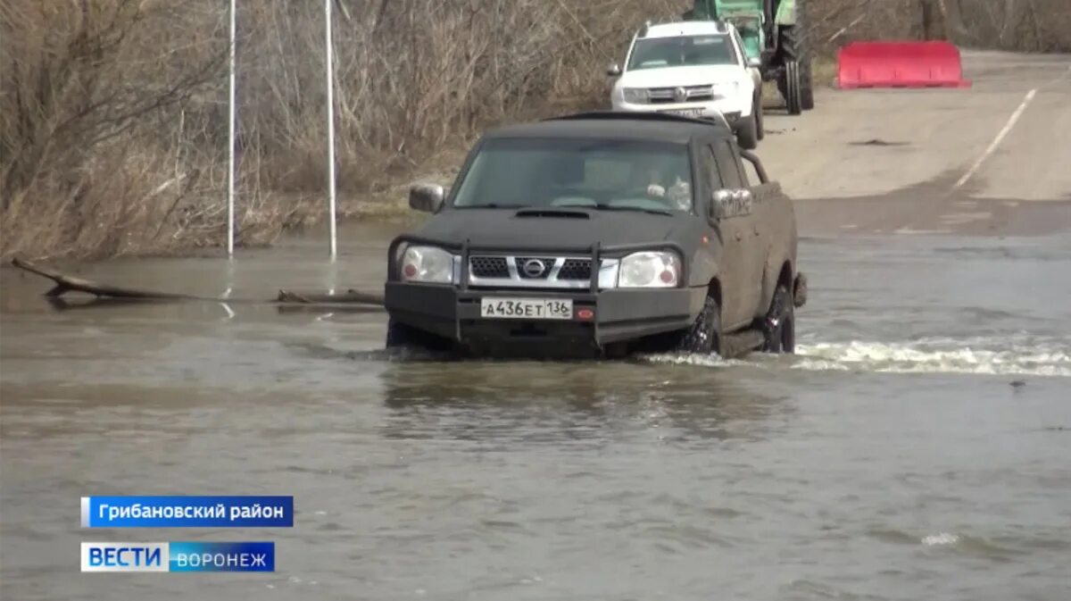 Половодье в воронежской области 2024. Потоп в Воронеже. Половодье Воронежская область. Паводок Воронеж 2018. Затопило мост в Рамони.