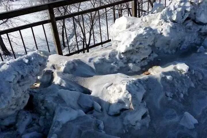 Потерялся снег. Пропал в снегах. снежный хабаровск арт. потеряться в снегу. хабаровск край амур.