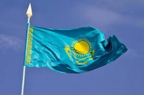 Развевающийся флаг казахстана