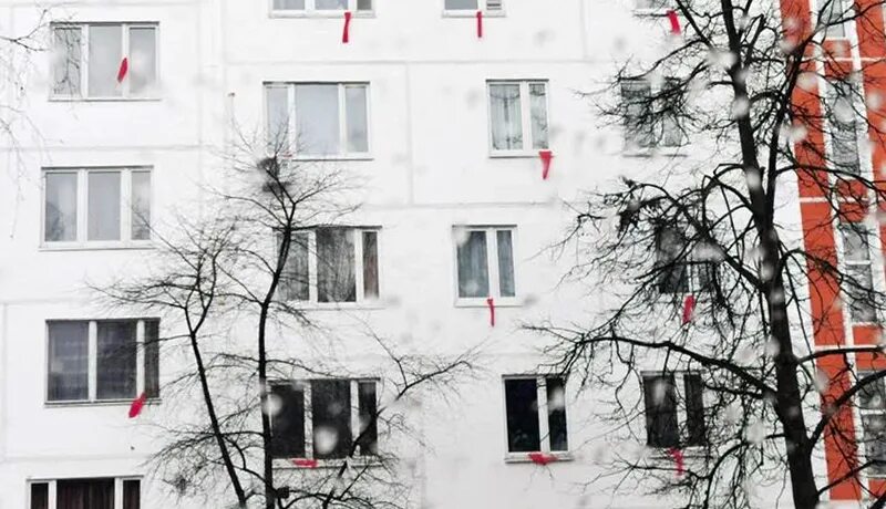 Вешать красных