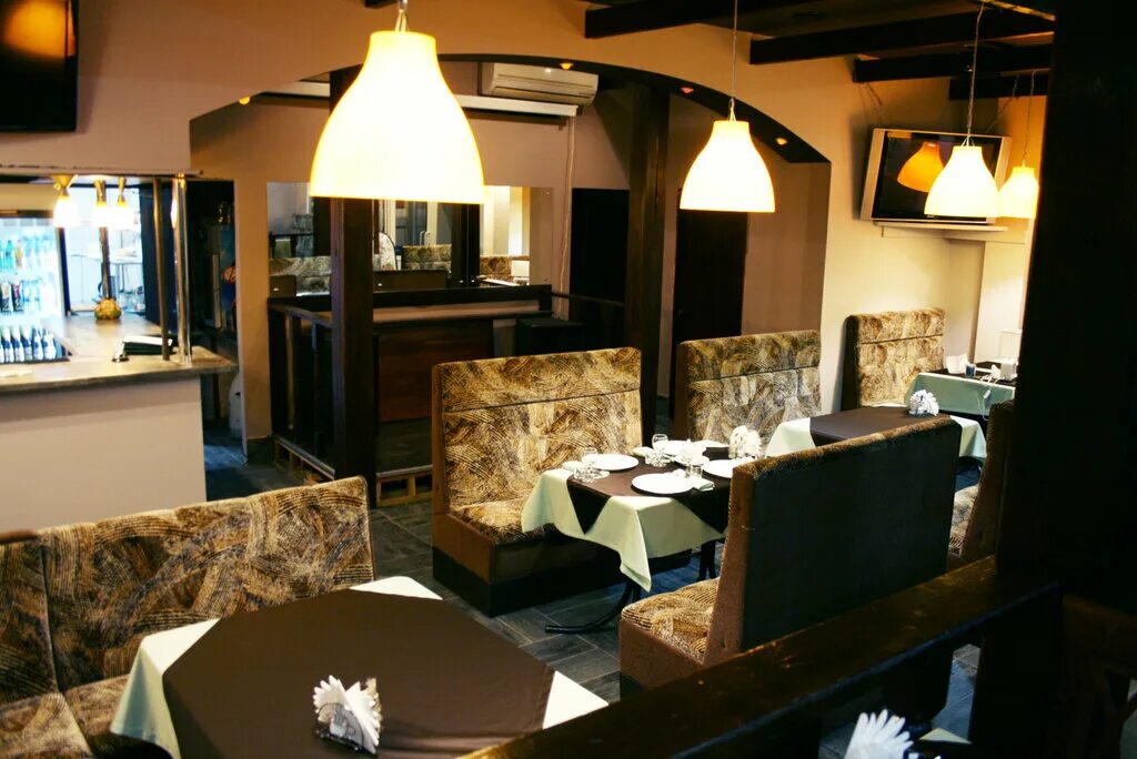 сытное место спб кафе. сытный угол кафе. бар акула ноябрьск. петербург кафе сытное место. бары питера.