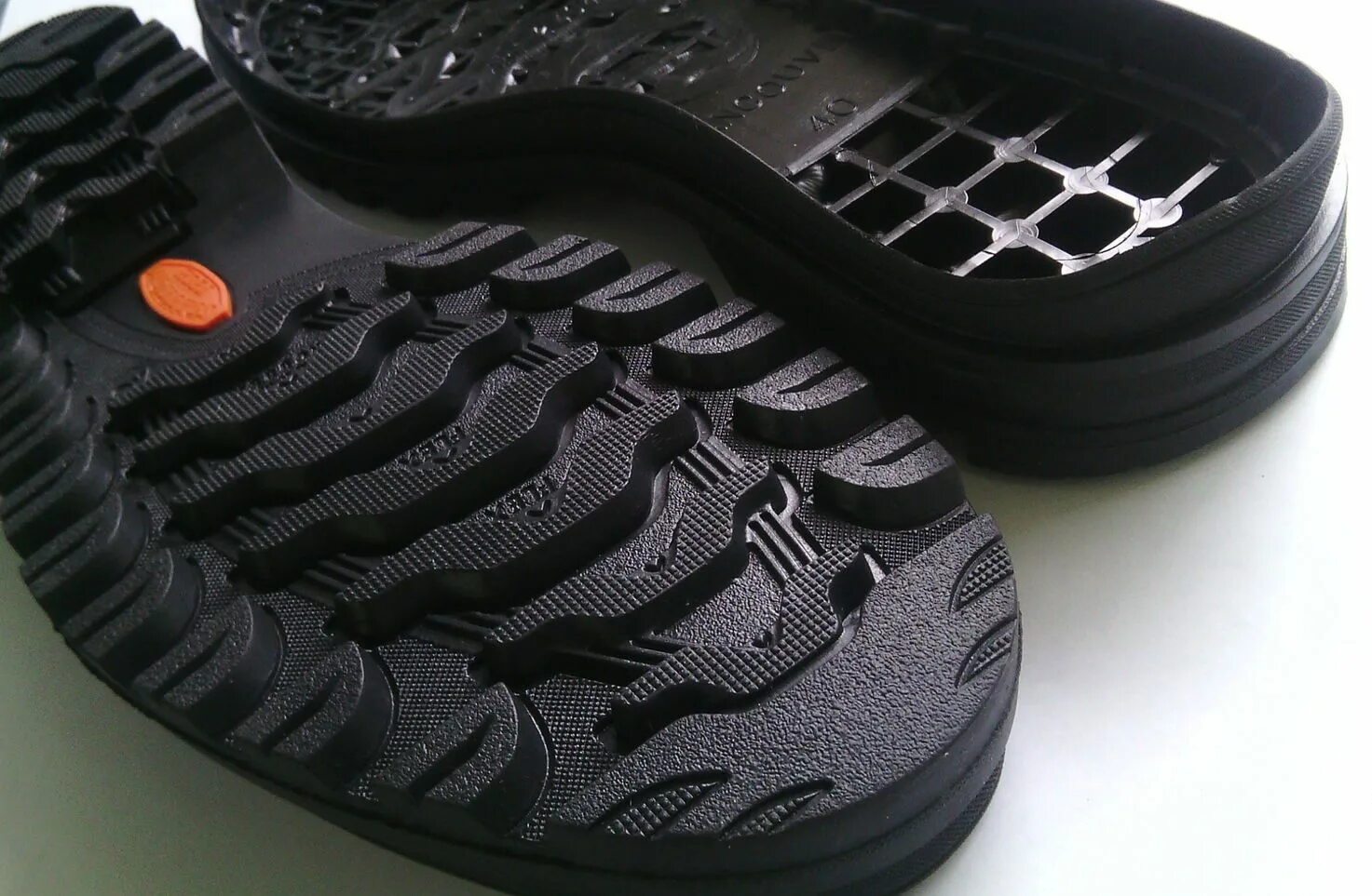 Колодки и подошвы. Подошва термопласт 80469. Подошва 2607 nessy gumlite. Подошва для ingko rs4508. Какую подошву выбрать.