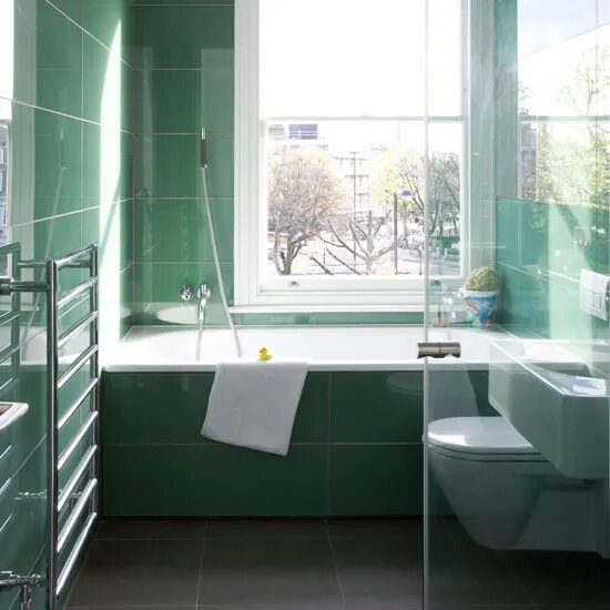 Сочетание зеленого цвета в ванной Pin by P GSD on Green accent white and grey bathrooms (With images) Green bath